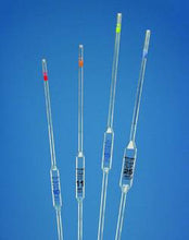 Load image into Gallery viewer, Pipettes Graduated / Pipette With Bulb - Pyrex
